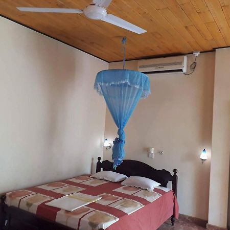 Guesthouse Sunshine Aluthgama Exterior photo